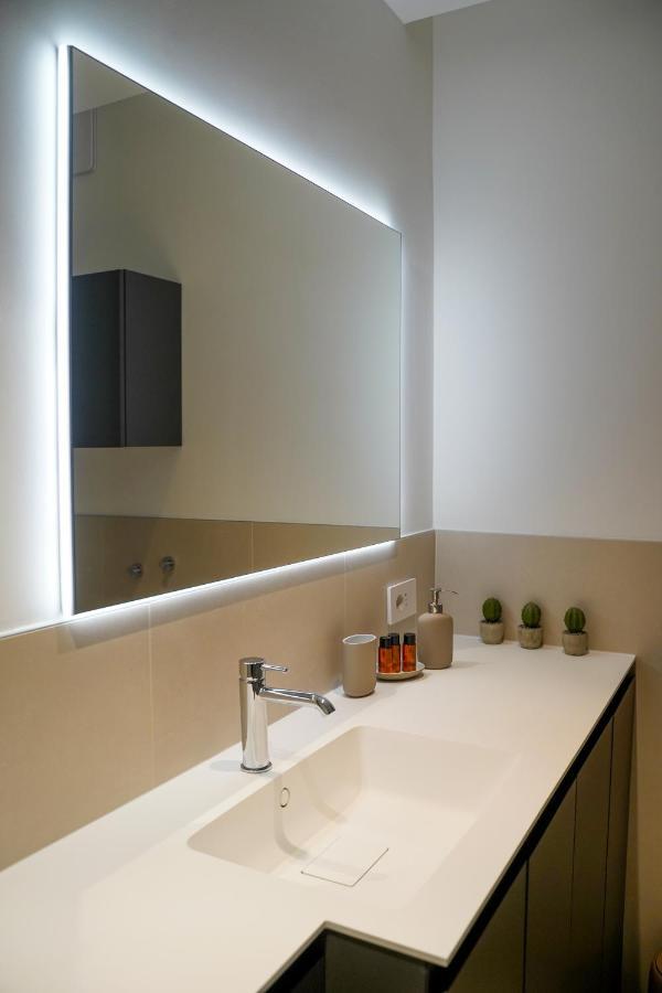 La Perla Di Bari - Private Parking Apartment Exterior photo