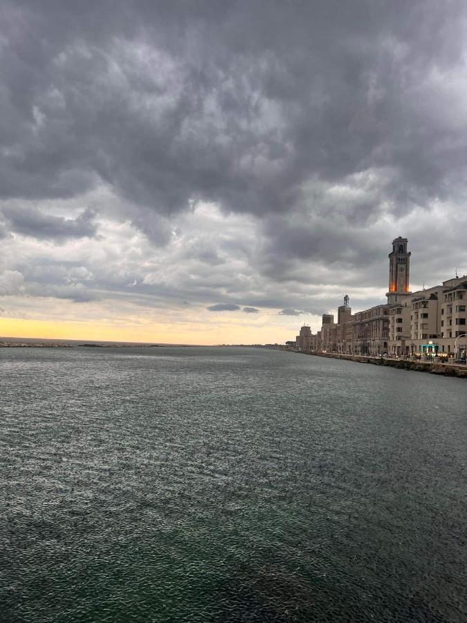 La Perla Di Bari - Private Parking Apartment Exterior photo